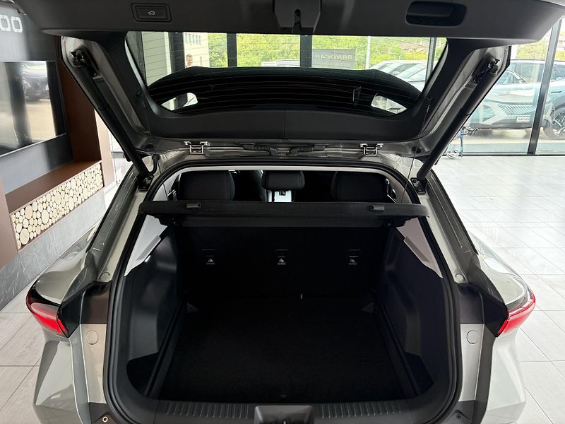 Omoda 5 (2026) OMODA 5 Premium FaceLift - fotka 12 z 20
