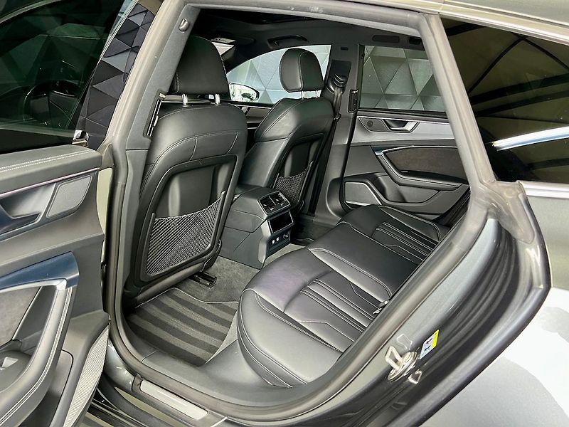 Audi A7 50TDI QUATTRO S-LINE, PANORAMA - fotka 12 z 31