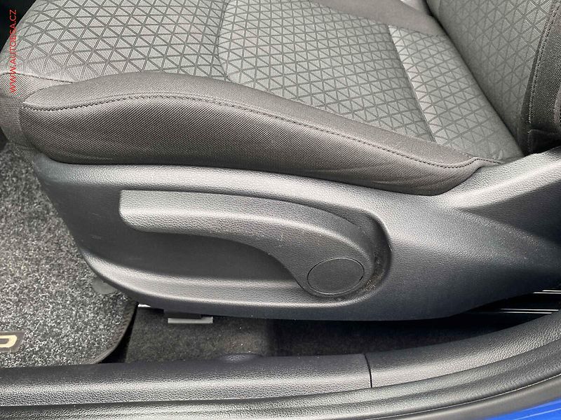 Kia Ceed (2023) 1.5 T-GDi, ČR, Spin, AT - fotka 14 z 18