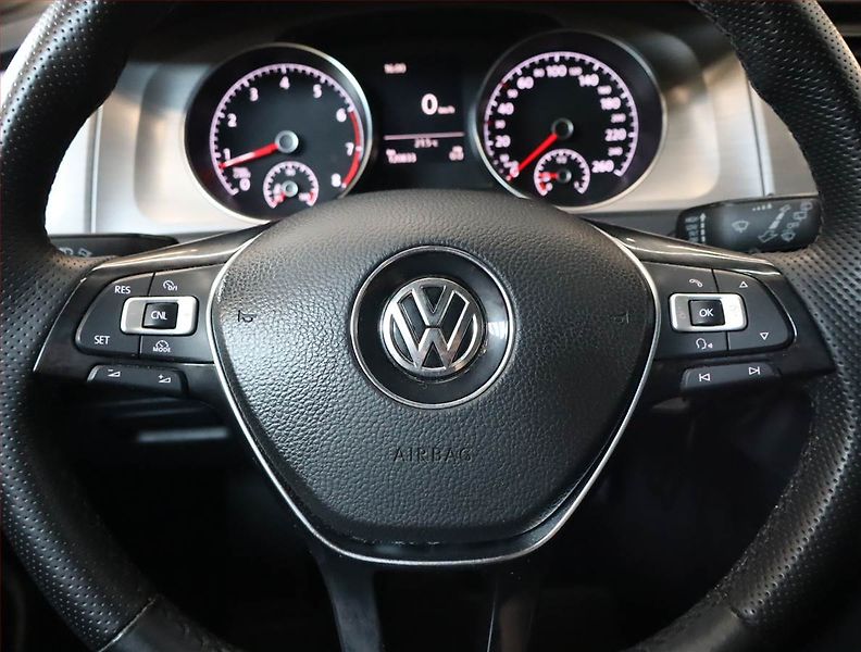 Volkswagen Golf (2014) Comfortline 1.2 TSI - fotka 12 z 23