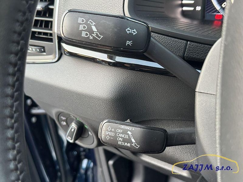 Škoda Karoq Exclusive 2.0TDI 110kw 4x4 DSG - fotka 19 z 52