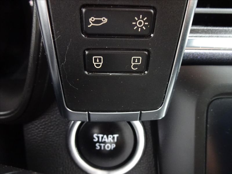 Renault Kadjar 1.3TCe 103kW LIMITED DELUXE - fotka 46 z 56