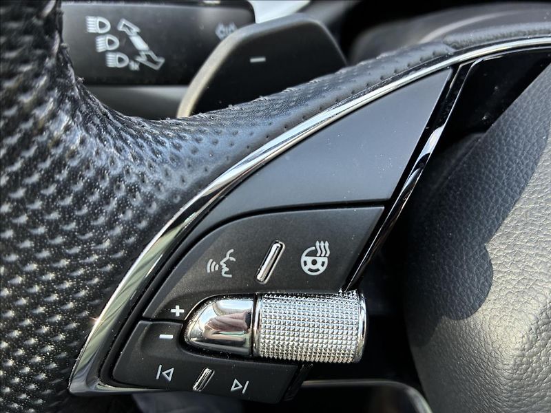 Škoda Octavia 2,0 TAŽNÉ,KŮŽE,HEAD-UP - fotka 20 z 38