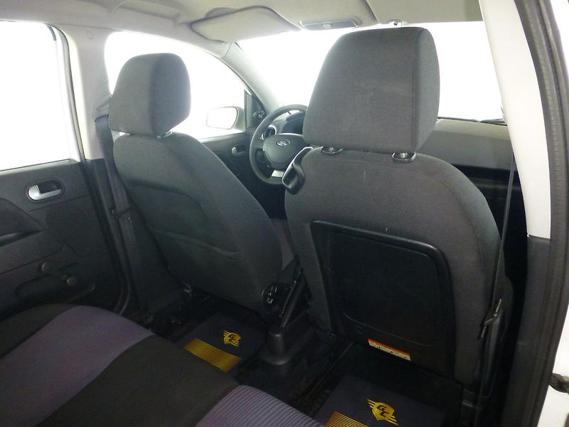 Ford Fusion (2010) 1,4i*KLIMA*VYHŘ.ČELNÍ SKLO* - fotka 21 z 24