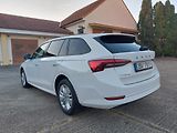 Škoda Octavia 2,0 TDi 85kw Ambition ČR - náhled 2