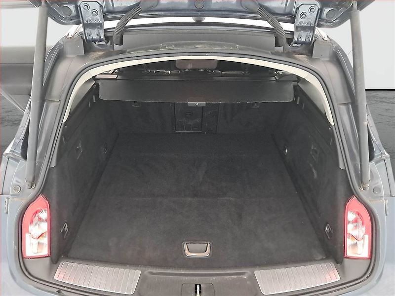 Opel Insignia (2011) 2.0 CDTI, po STK, Tažné - fotka 13 z 16