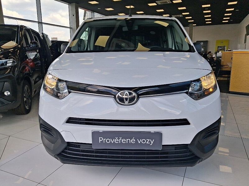 Toyota ProAce City Verso 1.5D 75kW 2023 - fotka 2 z 15