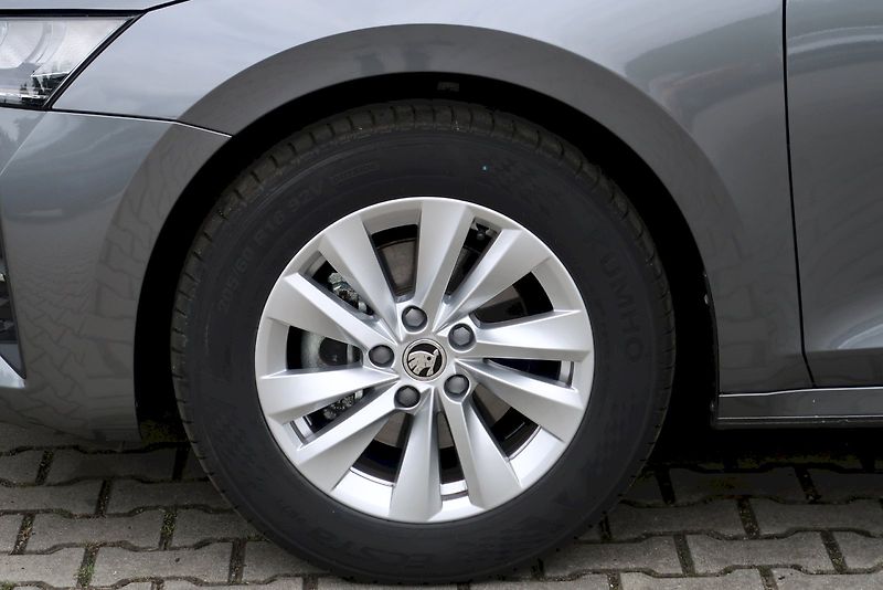 Škoda Octavia (2024) Combi Selection 1,5 TSi/85 kW - fotka 29 z 30