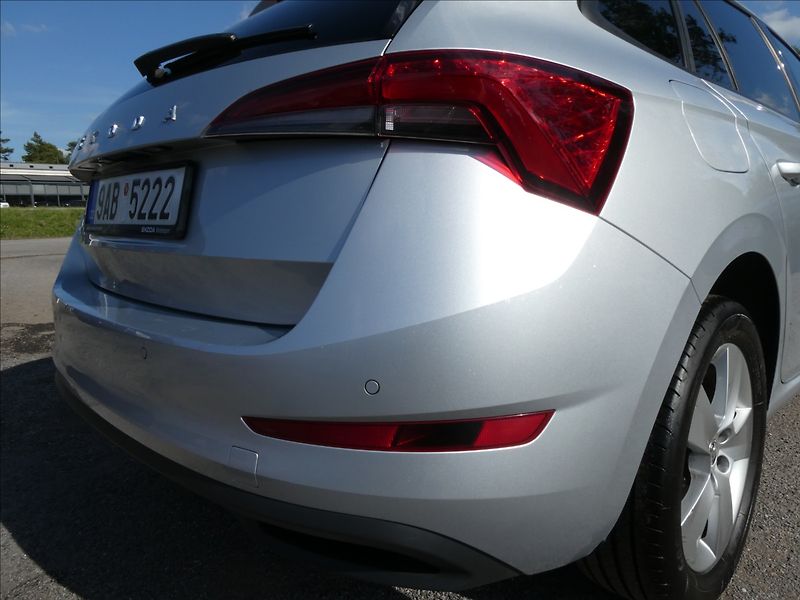 Škoda Scala 1,0 TSi 70kW serviska, DPH, ČR - fotka 10 z 41