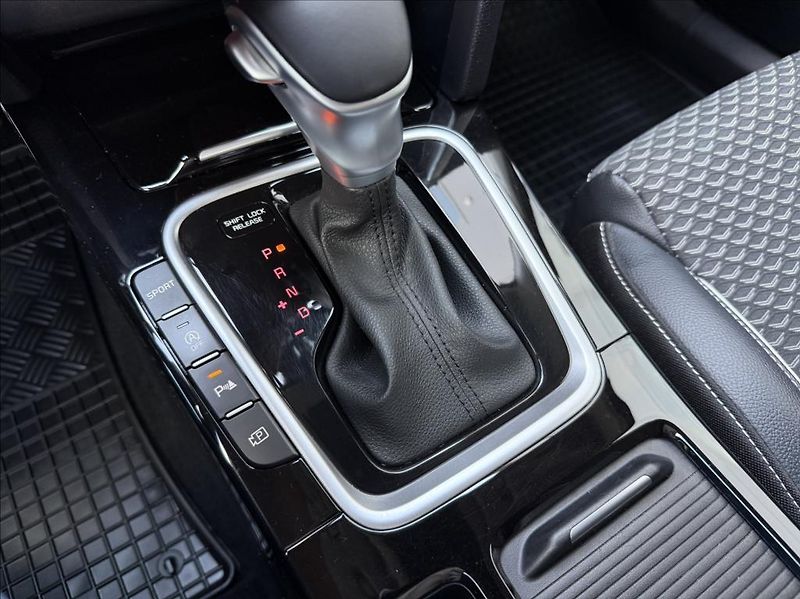 Kia XCeed 1,5 T-GDI DCT  Top Tažné - fotka 19 z 25