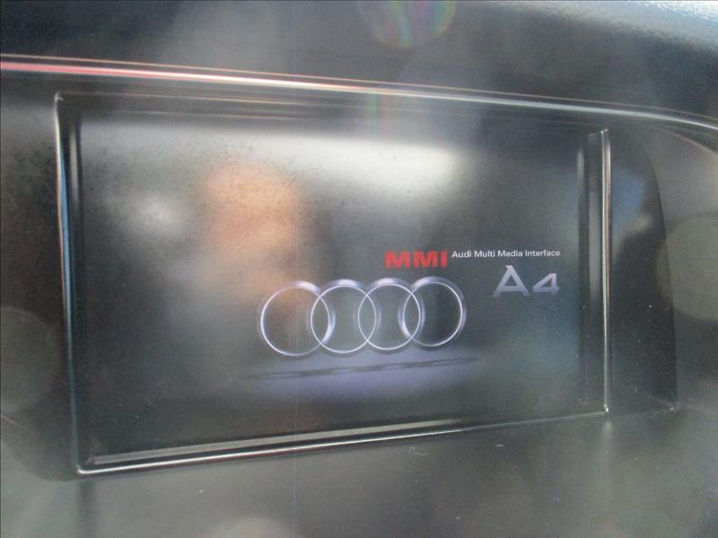 Audi A4 Avant 2,0 TDI, quattro, servis - fotka 21 z 45