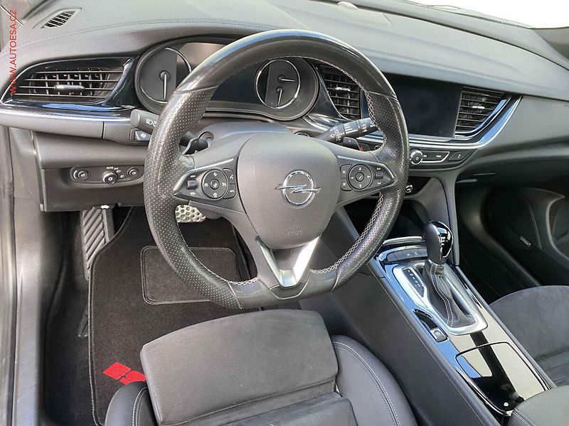 Opel Insignia (2022) 2.0 CDTi 4x4, Ultimate, AT - fotka 13 z 18