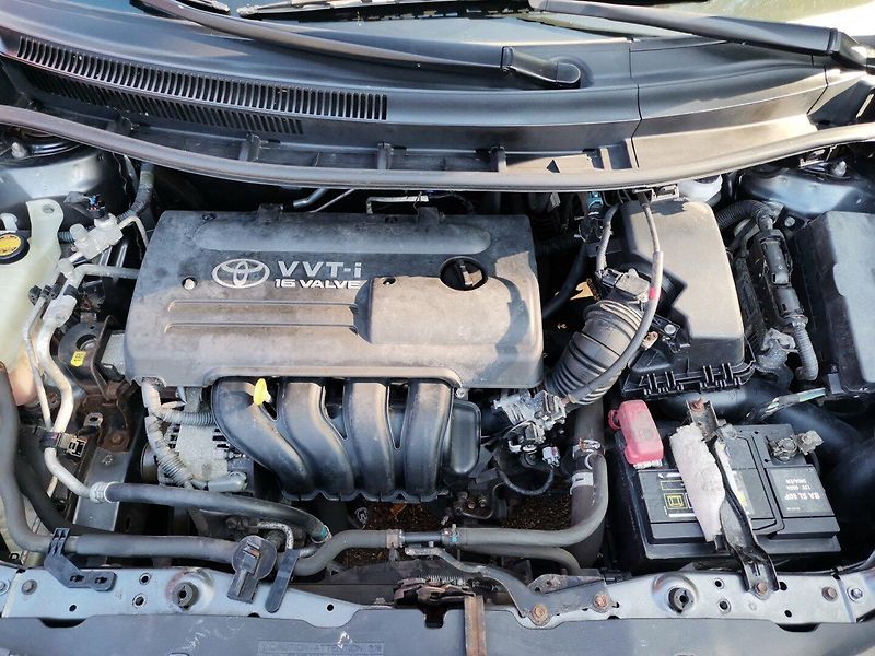 Toyota Auris (2009) 1.4VVTi 74kw ČR 5dv. Klima PDC - fotka 20 z 26