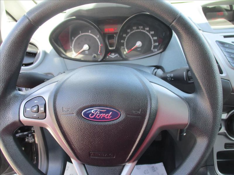 Ford Fiesta 1,2 i, klima, serv. kniha, - fotka 21 z 31