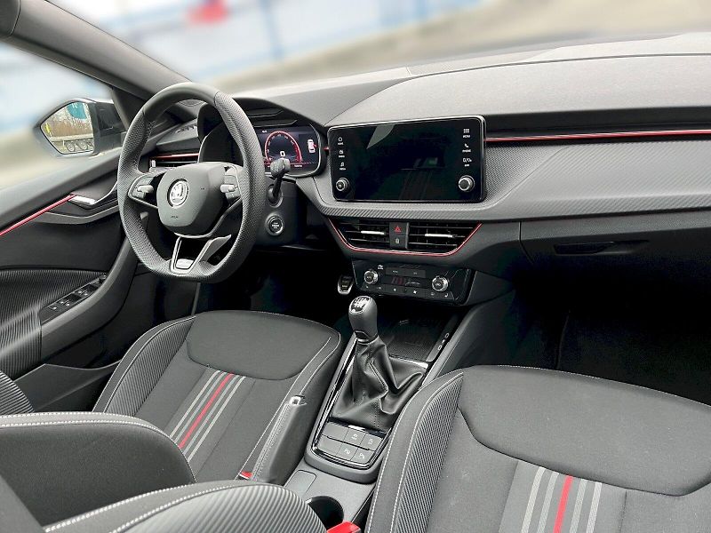 Škoda Kamiq (2024) Monte Carlo 1.5 TSI 110 kW - fotka 21 z 35