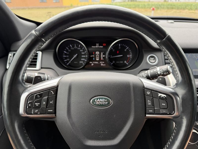 Land Rover Discovery Sport 2.2 TD4 4X4 XENON KŮŽE TAŽNÉ - fotka 16 z 44