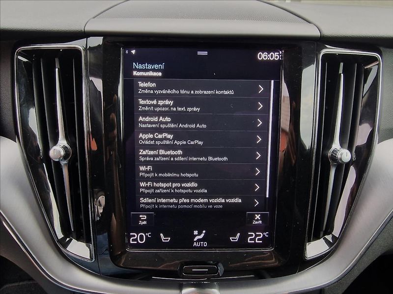 Volvo XC60 B4 145kW AWD Momentum Pro,ČR - fotka 31 z 50