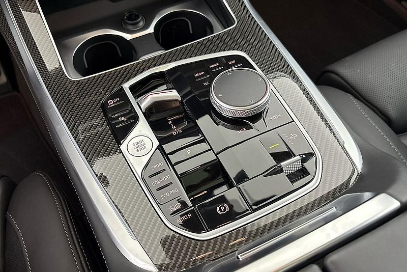 BMW X7 xDrive40d - fotka 27 z 30