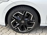 Volkswagen Golf (2026) R-Line People 7DSG mHEV 1,5eTS - náhled 12