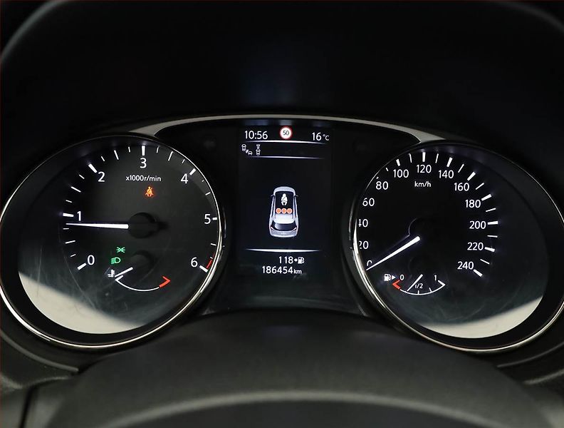 Nissan X-Trail (2017) 2.0 dCi, 7 míst, Serv.kniha - fotka 9 z 21