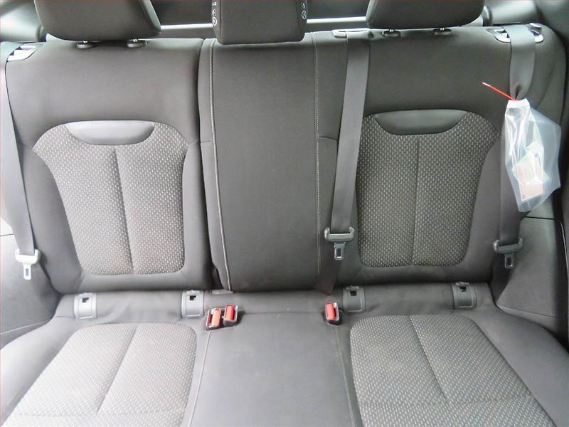 Renault Kadjar (2018) 1.2 TCe, Serv.kniha, Navi - fotka 10 z 16