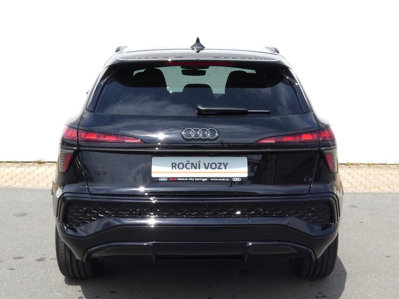 Audi Q3 (2026) S-Line e-hybrid 200 kW - fotka 11 z 29