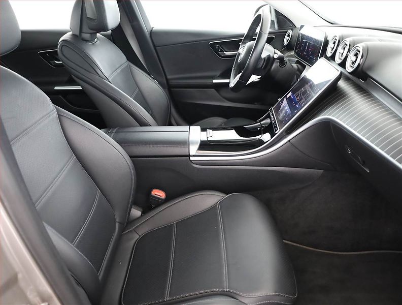 Mercedes-Benz Třídy C (2022) C 200 - fotka 7 z 21