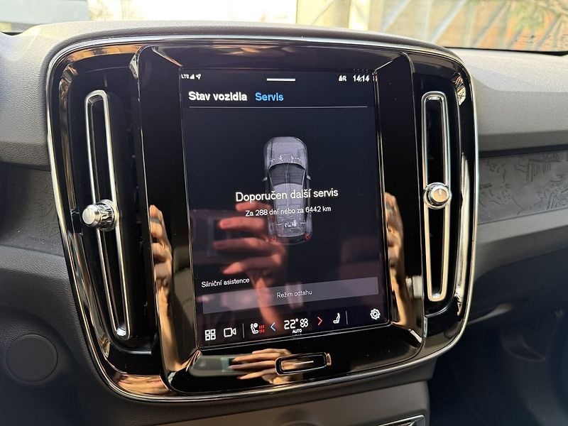 Volvo XC40 Recharge Single Motor 69kWh - fotka 20 z 36