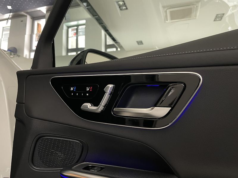 Mercedes-Benz GLC 200d 4Matic - fotka 14 z 29