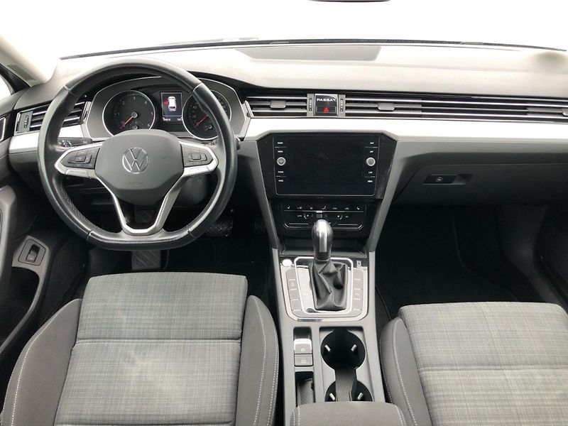 Volkswagen Passat 2.0 TDi DSG 7st. BUSINESS - fotka 5 z 30