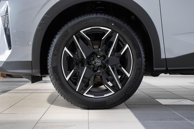 Peugeot 5008 ALLURE Hybrid 145 e-DCS6 - fotka 16 z 16