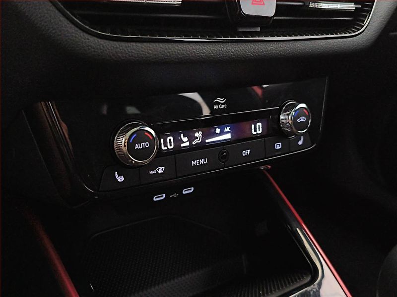 Škoda Fabia (2023) Monte Carlo 1.0 TSI - fotka 14 z 19