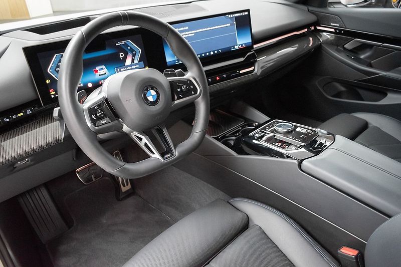 BMW Řada 5 540d xDrive ///M*HK*ČR*ZÁRUKA - fotka 21 z 58