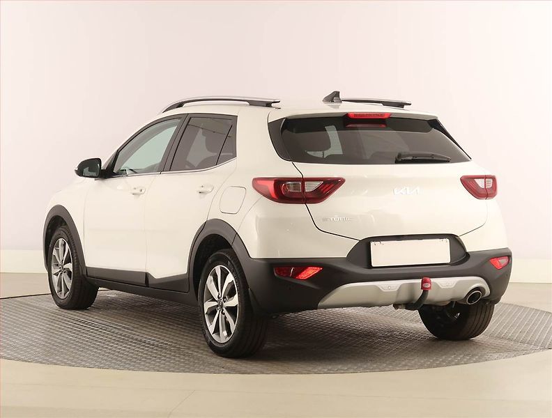 Kia Stonic (2024) 1.2 DPI, ČR,1.maj, Serv.kniha - fotka 4 z 22