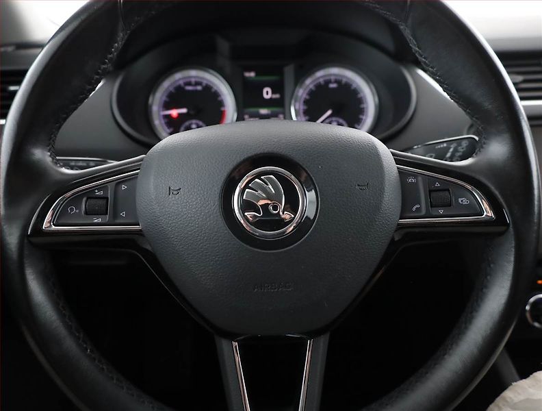 Škoda Octavia (2017) Style 2.0 TDI, Serv.kniha - fotka 8 z 16