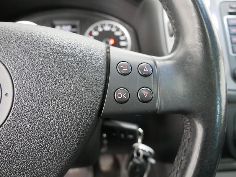 Volkswagen Tiguan - fotka 15 z 25