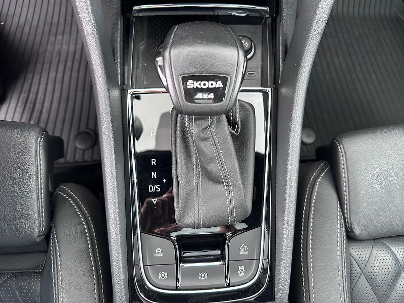 Škoda Kodiaq 2.0 TDI 147kW 4x4 SportLine - fotka 14 z 19