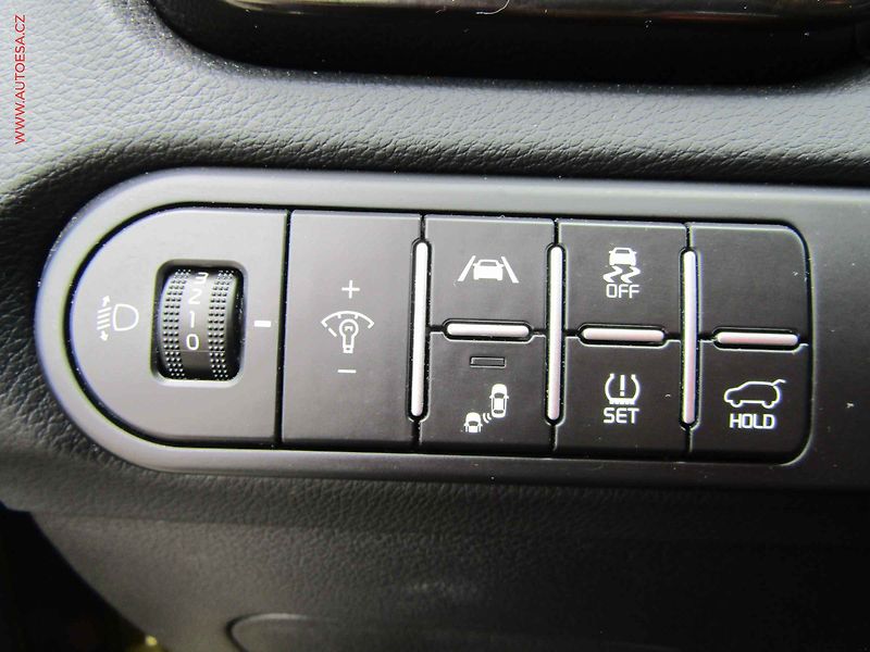 Kia XCeed (2023) 1.5T-GDi, ČR, AT, LED, navi - fotka 10 z 22