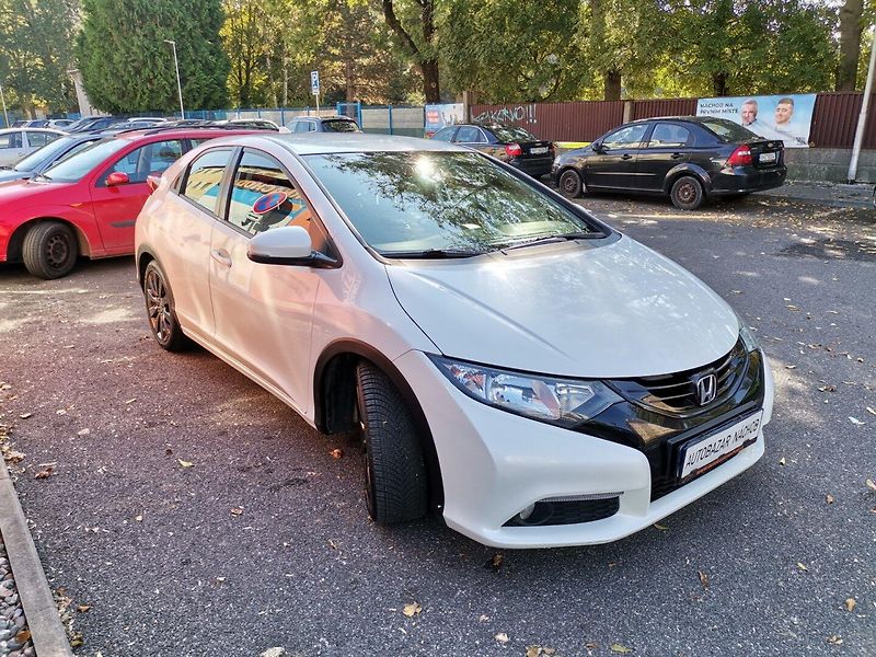 Honda Civic (2014) 1.8i 104kw MK 4 ČR Kamera - fotka 6 z 29