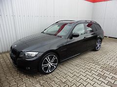BMW Řada 3 320i Touring, Navi - fotografie inzerátu