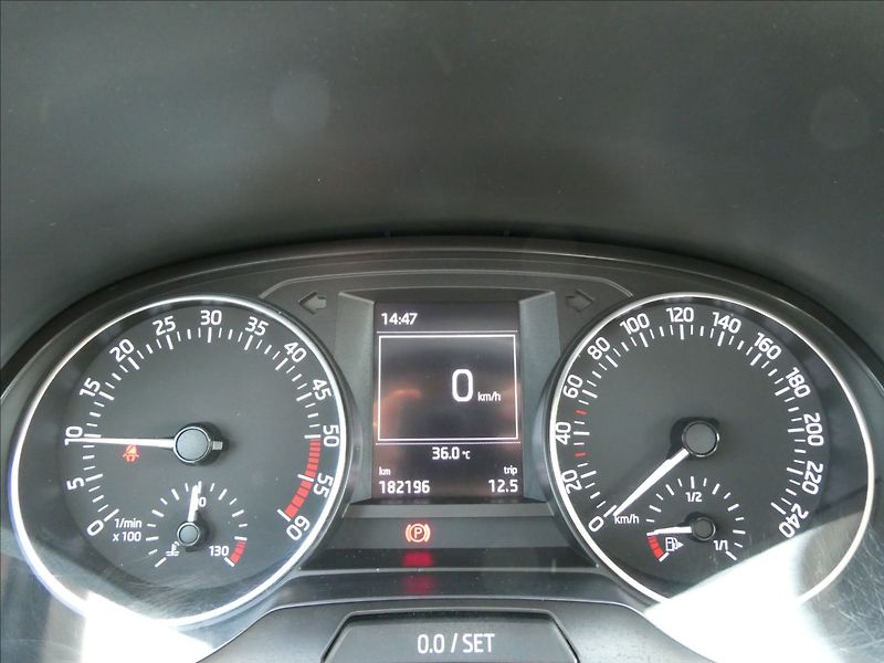 Škoda Fabia 1,4 TDi 66kW 2.majitel,servisk - fotka 33 z 44