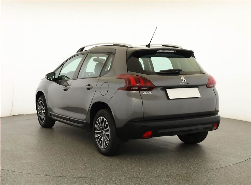 Peugeot 2008 (2019) 1.2 PureTech, ČR,1.maj - fotka 4 z 16