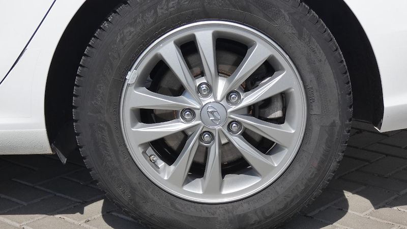 Hyundai i30 Kombi 1,0 T-GDI Trikolor - fotka 22 z 23