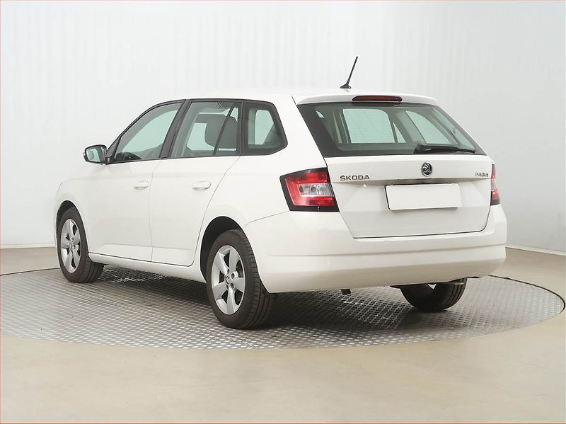 Škoda Fabia (2015) 1.2 TSI, Automat - fotka 4 z 15
