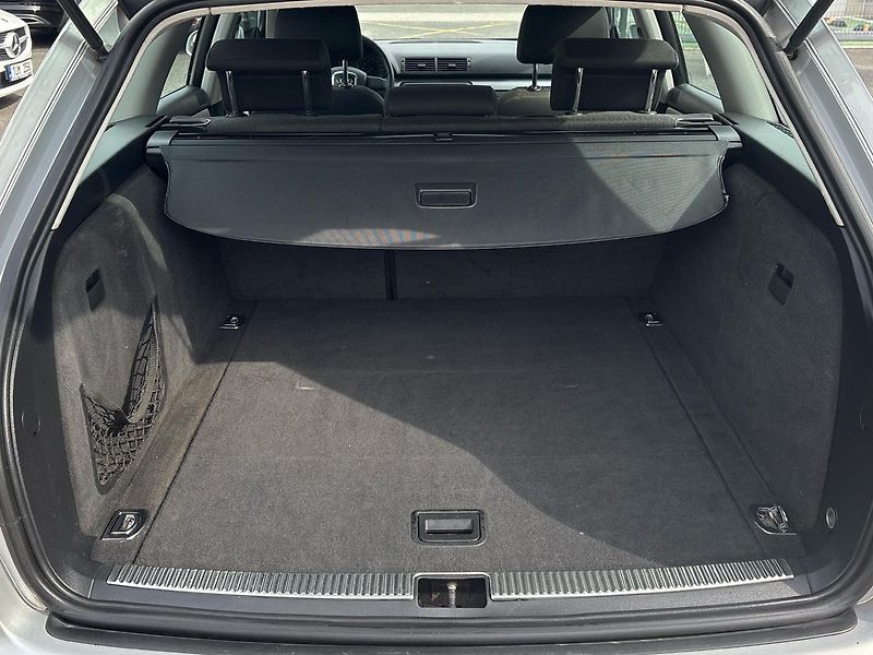 Audi A4 (2006)  2.0 TDI Avant - fotka 9 z 19