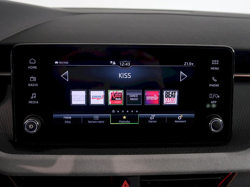 Škoda Scala (2025) TOP SELECTION 1.5TSI 110KW LED - fotka 20 z 35