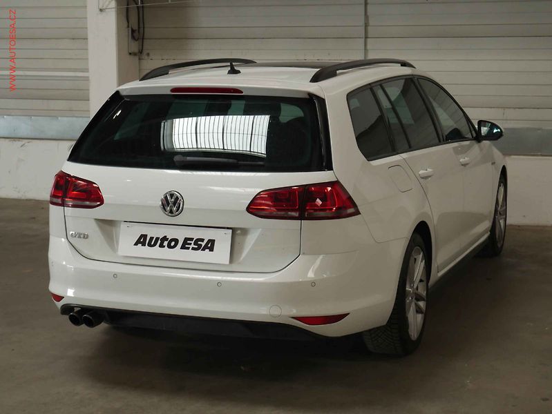 Volkswagen Golf (2016) 2.0TDi, GTD, DSG, bixenon - fotka 6 z 21