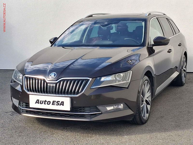 Škoda Superb (2016) 2.0 TDI, 2.maj, Style, DSG - fotka 3 z 16
