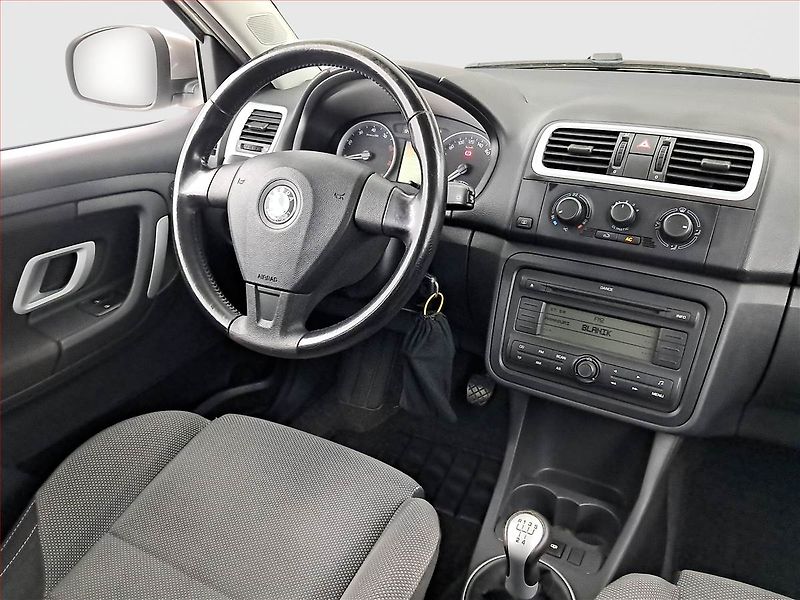 Škoda Fabia (2009) 1.2 12V, nová STK, Tažné - fotka 7 z 13