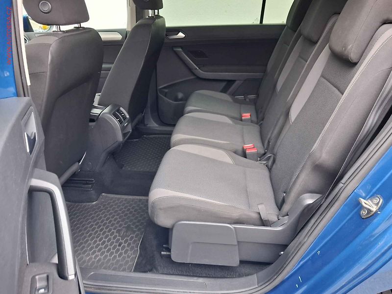 Volkswagen Touran (2016) 1.6TDi, Navi, AC - fotka 10 z 18